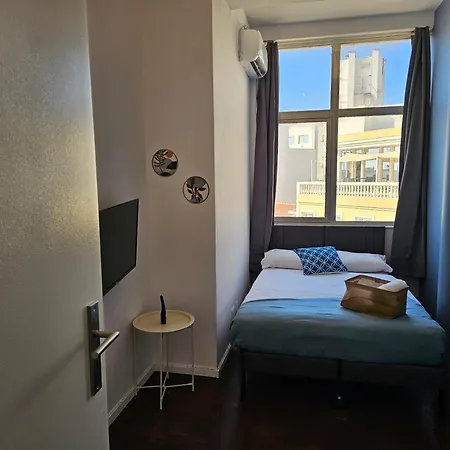 Séjour chez l'habitant Blife Spanya - Private At Santantonya 3rd Floor